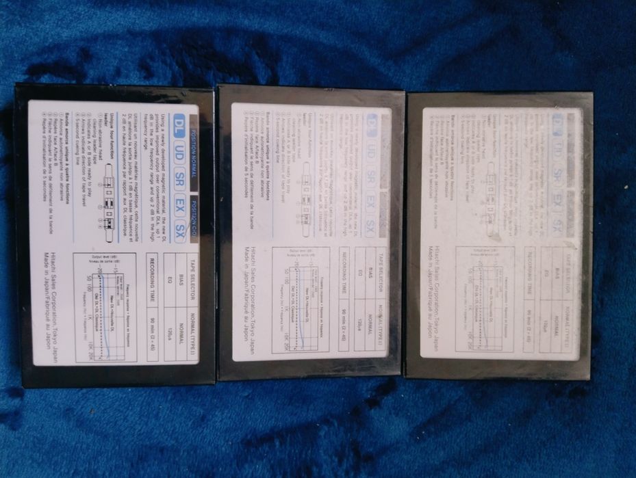 HITACHI DL90 компакт кассеты