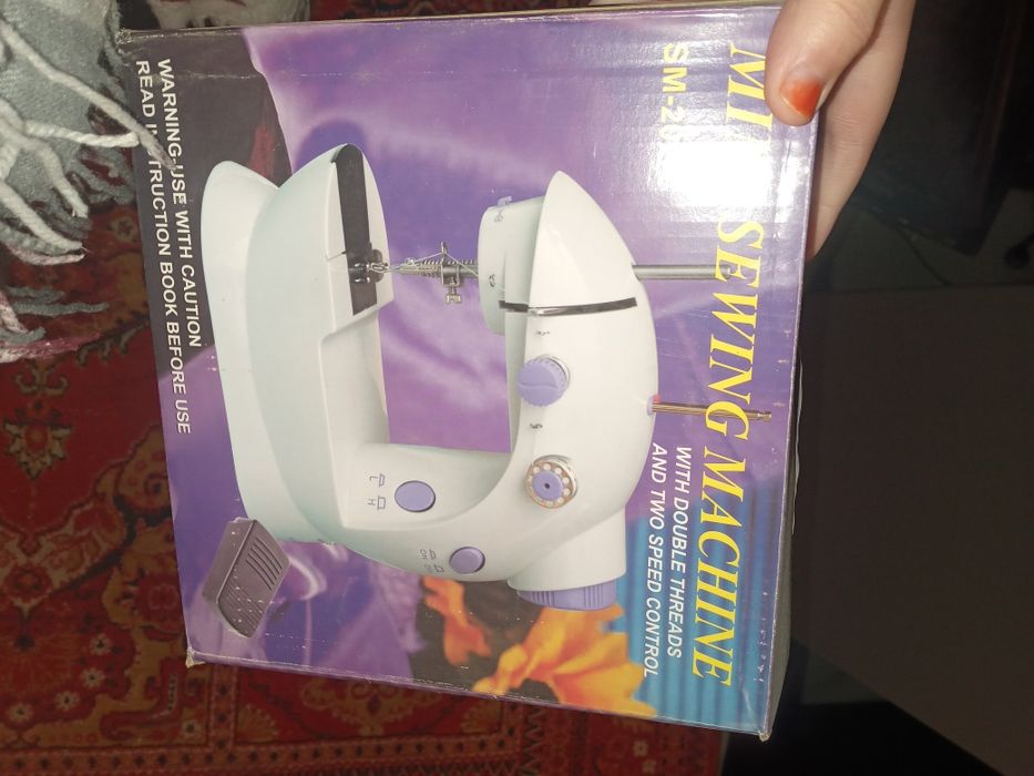 Мини машинка швейная