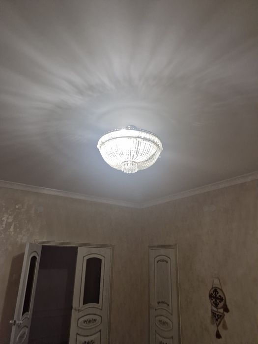 Продам б/у ЛЮСТРУ