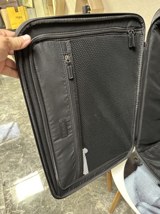 valentino куфър unisex