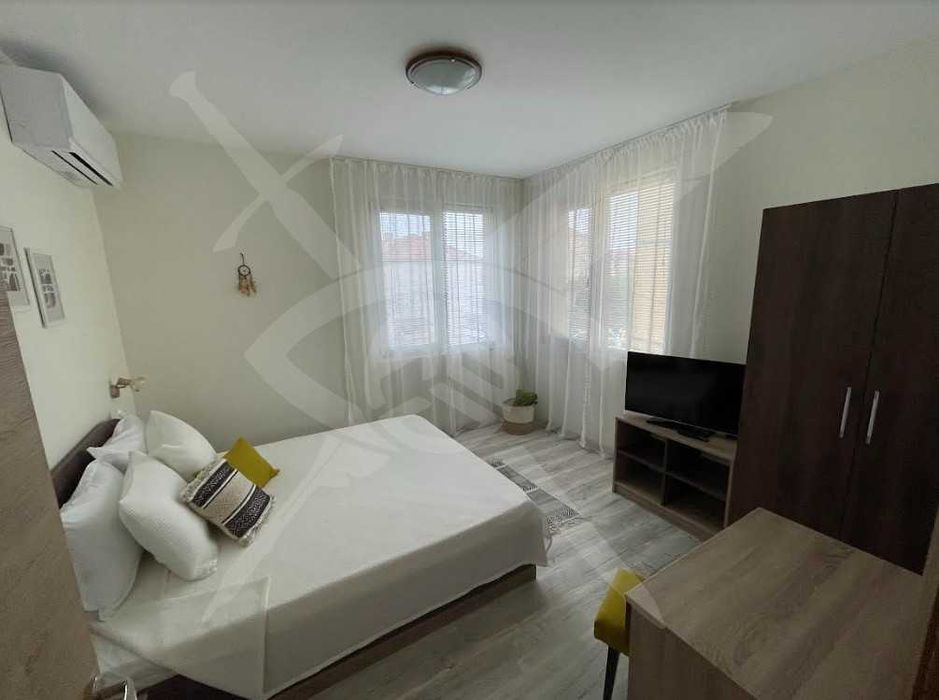 Къща - кв. Сарафово