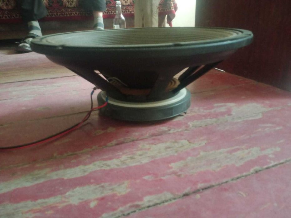 Продам  2 ауди-динамика.