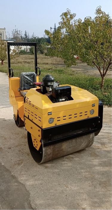 Дорожный каток 1500 кг (виброкаток)