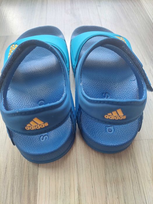 Adidas сандали 28 номер