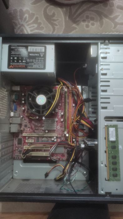 Компы оба за 20 отдам