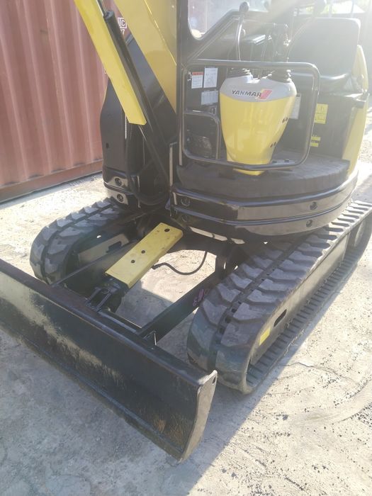 Мини экскаватор Yanmar B3u