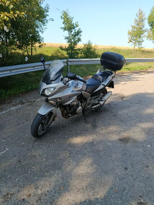 Продам мотоцикл Хонда CBF 1000