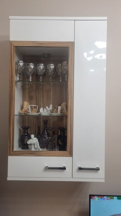 Продам горку для гостиной