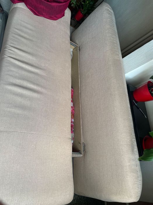 Разтегателен диван