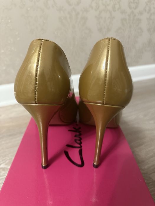 Туфли  лакированные