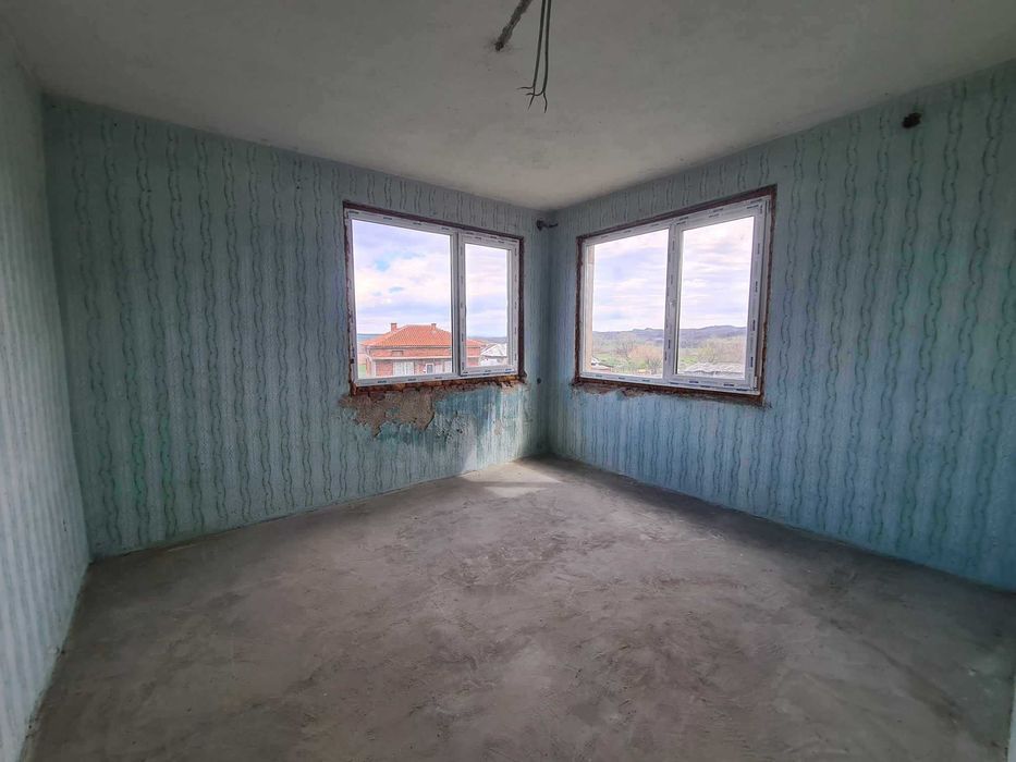 Продава се Къща в с. Стамболийски, Област Хасково - 212 кв.м за 433 €/кв.м - Снимка #8