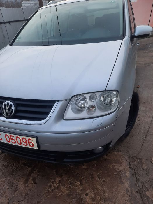 Vand volwagen touran 2.0 TDI BKD