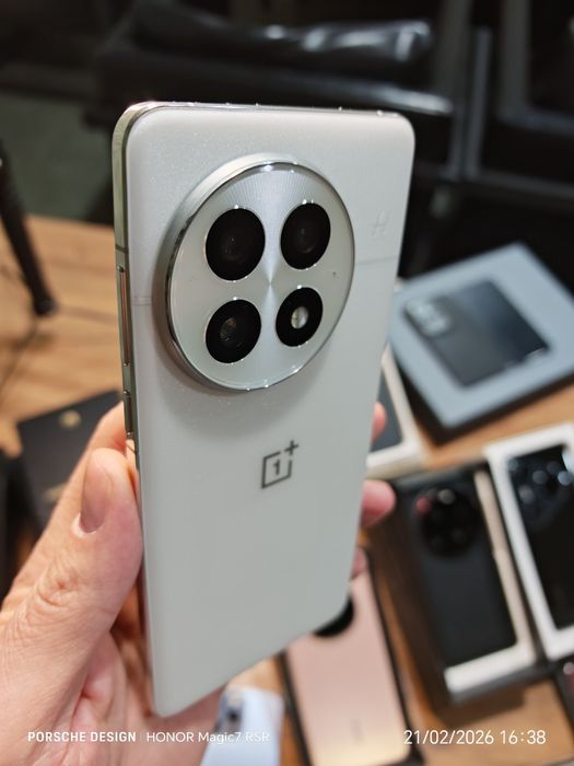 OnePlus 13 1 terrabite