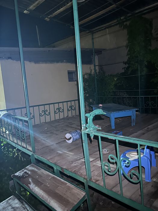 Тапчан с крышойй