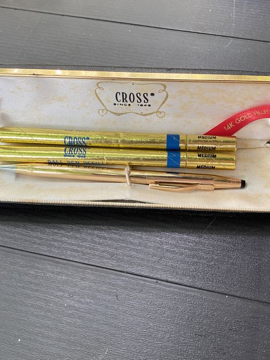 Pix Cross 14 Gold Filled