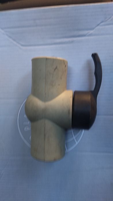 Продам краны шаровые на 32