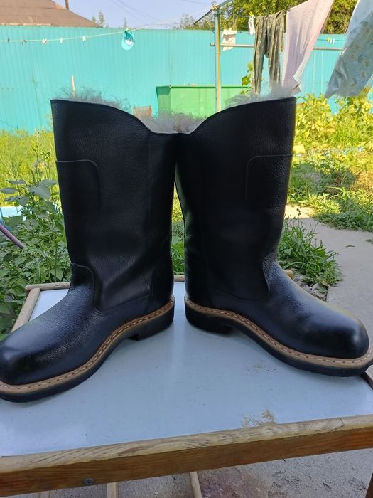 Продам Сапоги -Унты