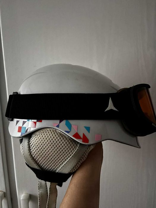 Casca ski snowboard Atomic si ochelari Atomic