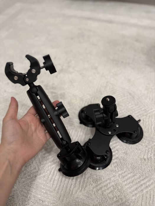 экшн камера Insta360 + селфи палка + набор