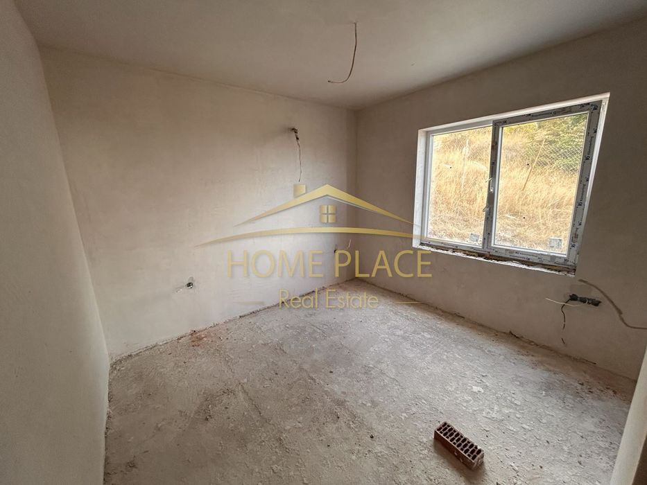 Двустаен апартамент  с паркомясто в кв. Виница