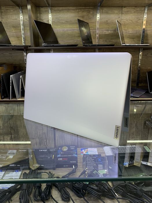 Б/У Lenovo IdeaPad 1