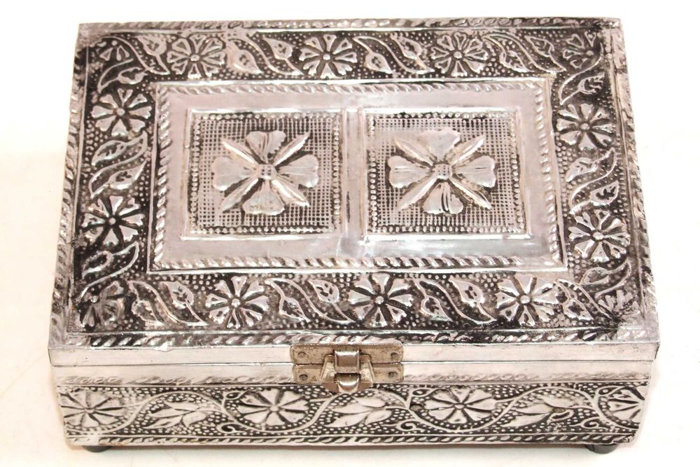 CASETA pentru utilizari diverse (accesorii, etc.), Made in India, PERFECTA STARE, 249 lei
