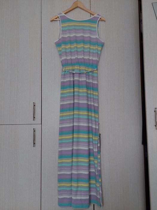 Rochie maxi Esmara cu dungi pastel marimea 40 42