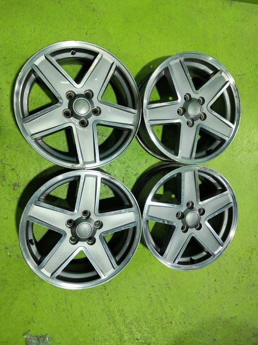 17 5x114.3  Jeep лети джанти 5х114.3