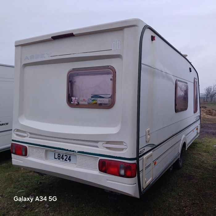 Rulota swift ,neinmatriulata prt o loctie fixa.3 zone 5 pers