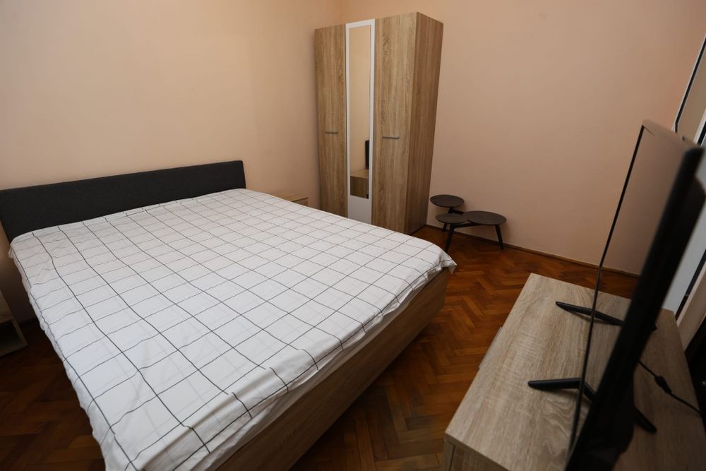 Apartament 2 camere de inchiriat