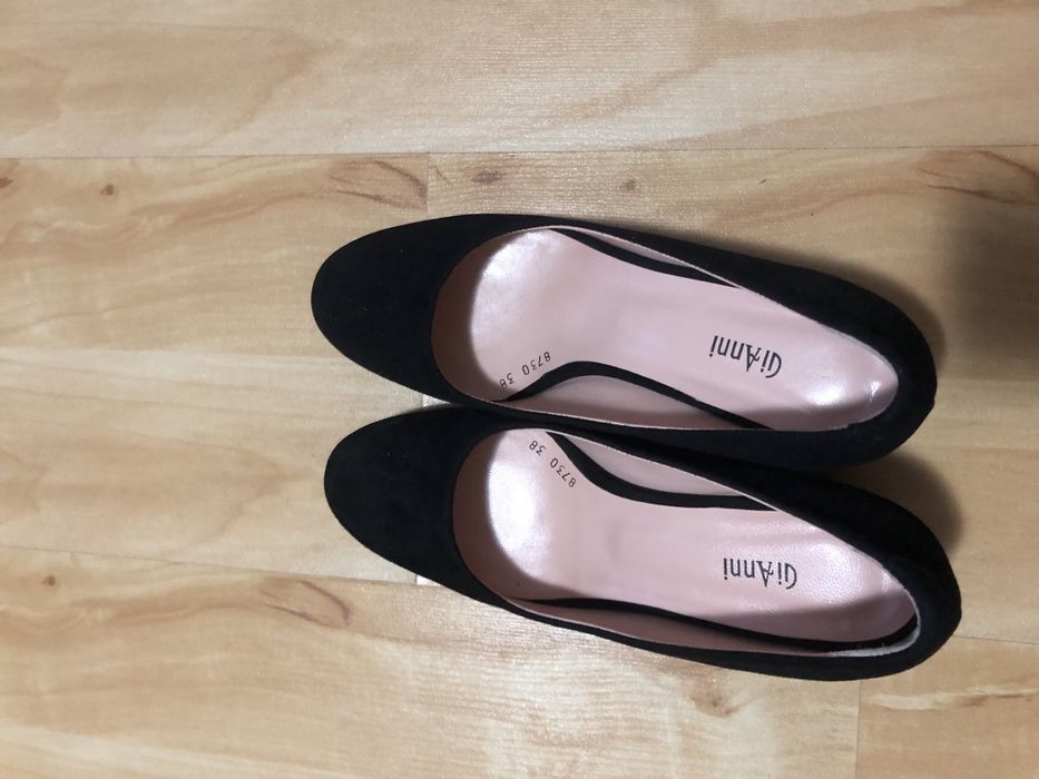 обувки Gianni 38