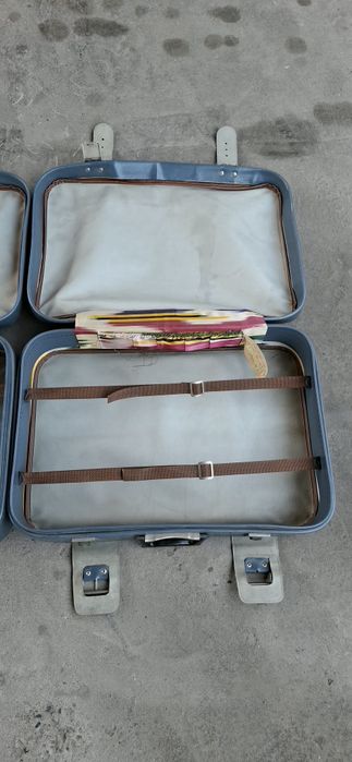 Чемоданы 2шт производства Алма-Ата
