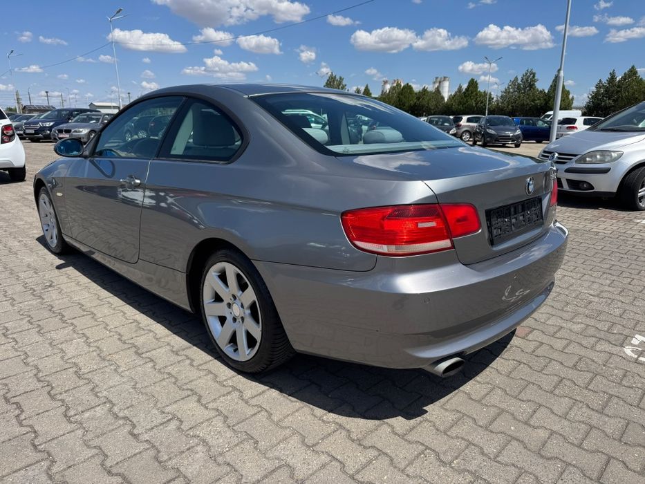BMW E92 320i Coupe - Automat - 2008 - Xenon/Climatronic/Senzori