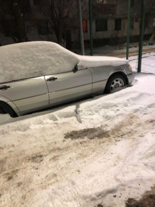 Мерс Е500кабан год 1996обьем 5лит