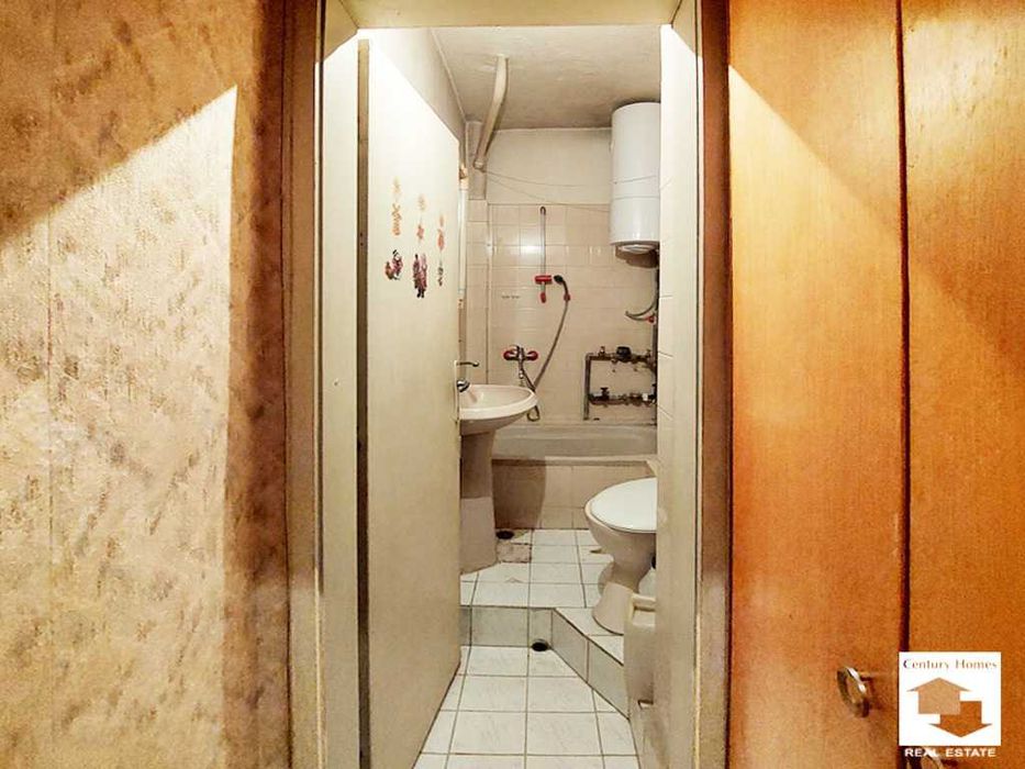 Продава се Двустаен апартамент в Велико Търново, Център - 50 кв.м за 1600 €/кв.м - Снимка #6