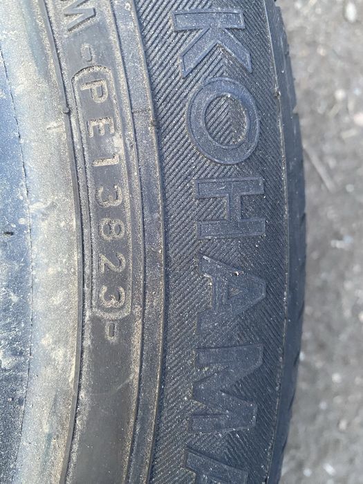Шины  215/55/17 продам