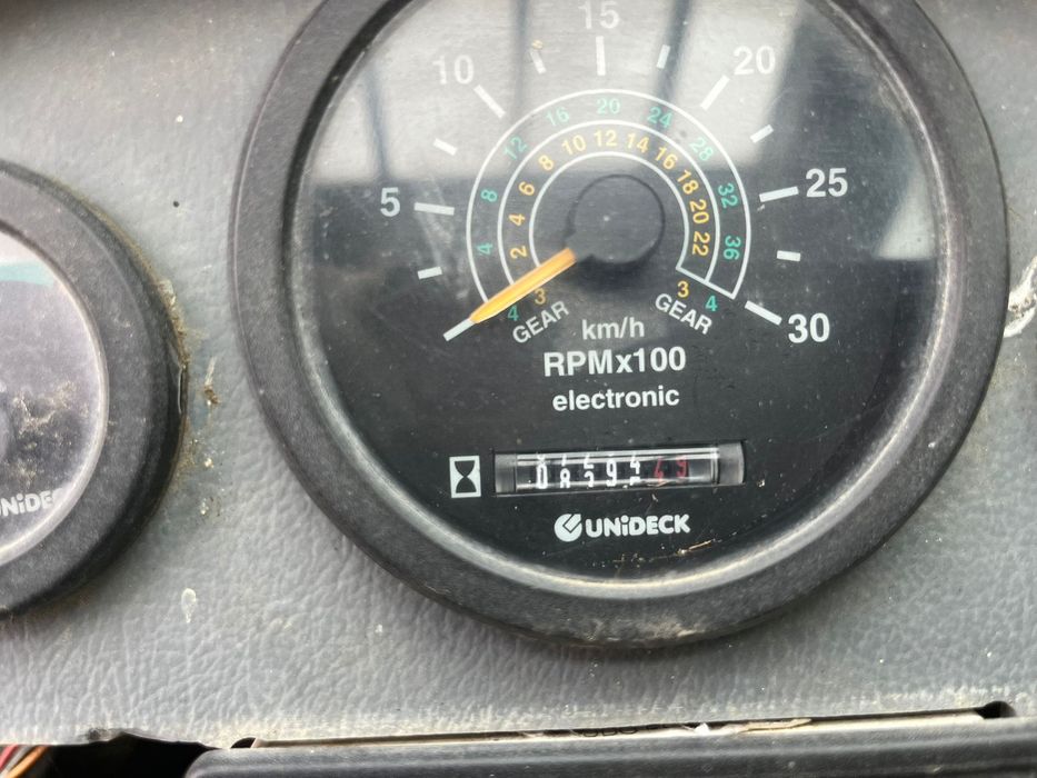 De vanzare incarcator telescopic New Holland LM435A