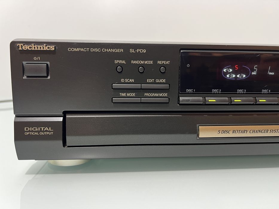 CD Player Technics SL PD-9 cu 5 CD-uri