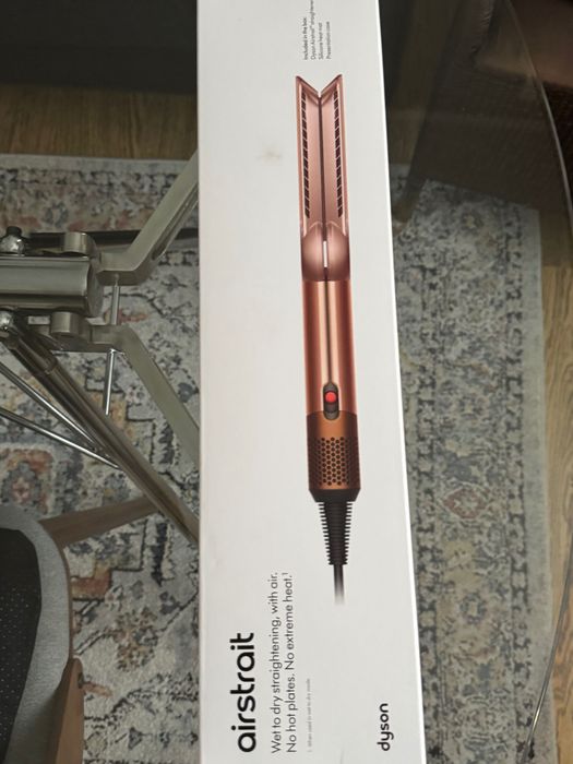 Dyson Airstrait Limited Edition