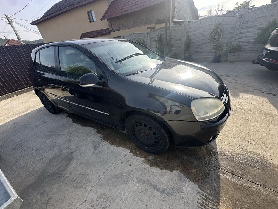 Vand vw golf 5 , stare foarte buna