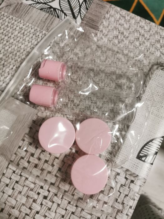 Vând diferite accesorii