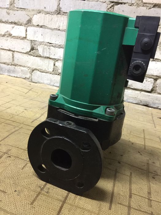 Продам циркуляционный насос Wilo