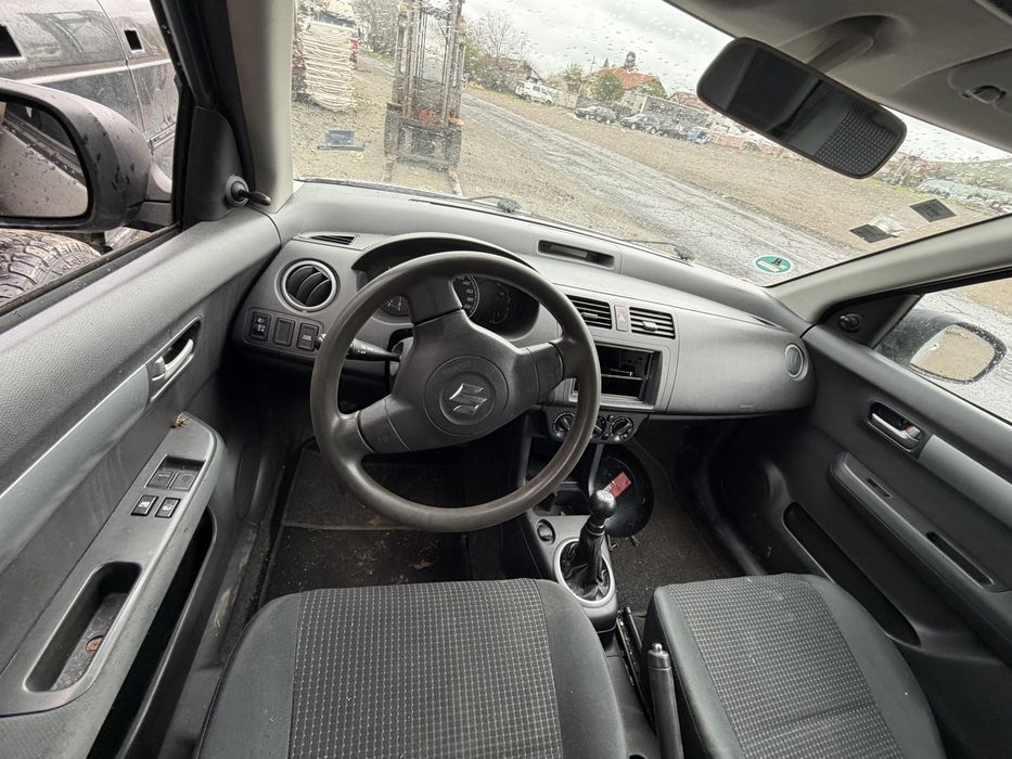 Сузуки суифт 1.3 93кс 2007г бензин  на части