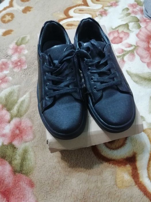 Детские кроссовки. Обувь детская