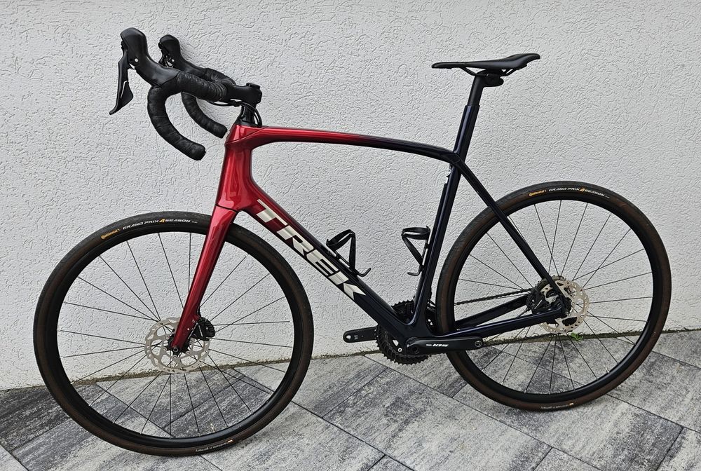 Trek Domane Gen 3 cursiera road bike carbon Shimano 105