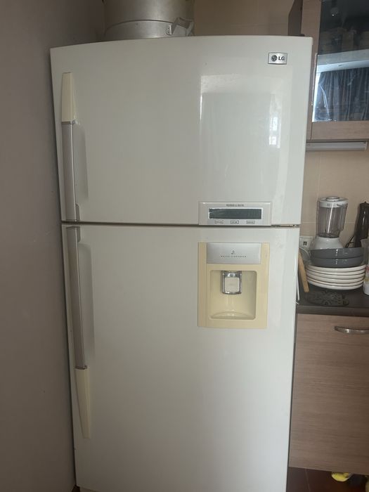 Холодильник LG б/у продам