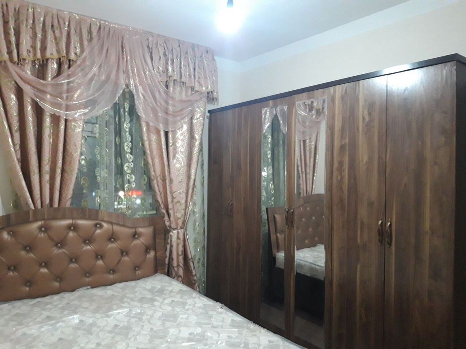 3 xonali 51 kv barcha qulayliklarga ega.Uy jihozlari bilan