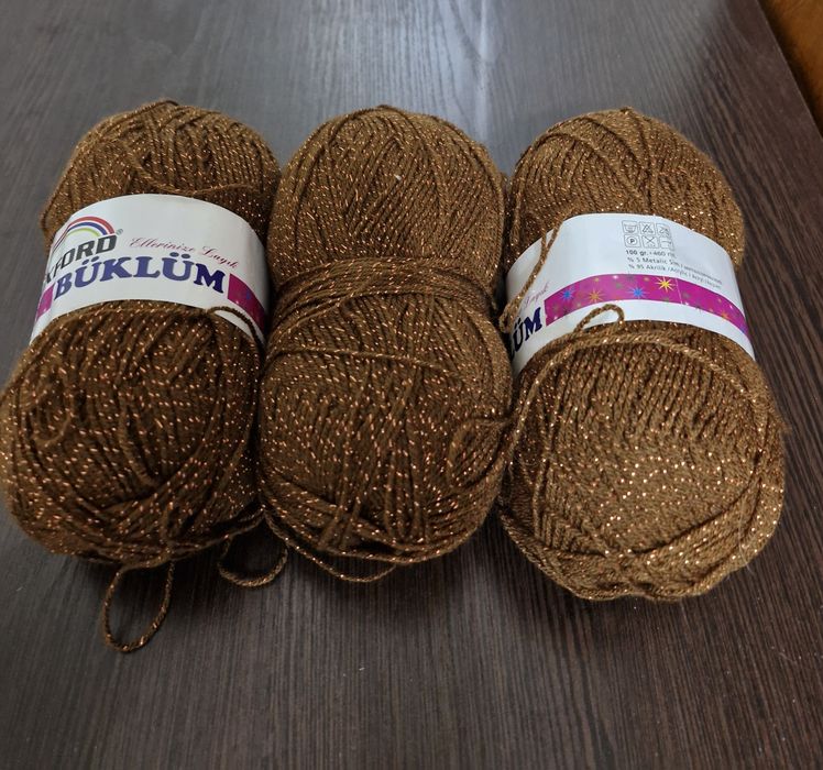 Трикотажная пряжа новая.