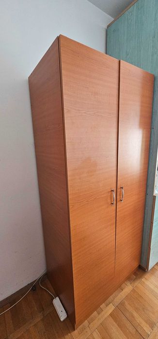 Dulap cu uși dressing in stare foarte bună. Politehnică, sector 6