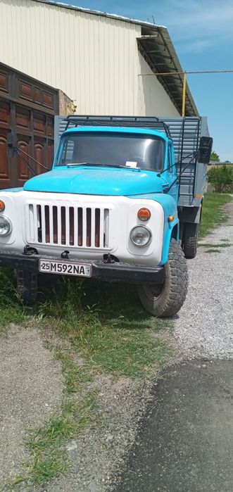 Zil 53 sotiladi holati yaxshi harajati yuq.